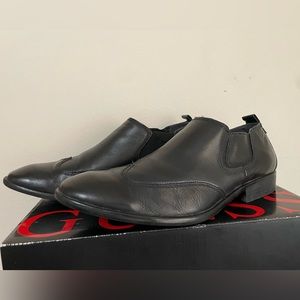 Guess men’s dress shoes